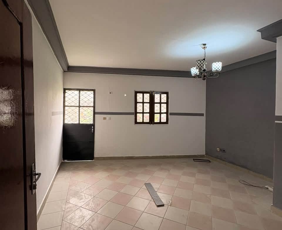 JOLI APPARTEMENT À LOUER À MAKEPE EN BAS DU RHONE POULENC