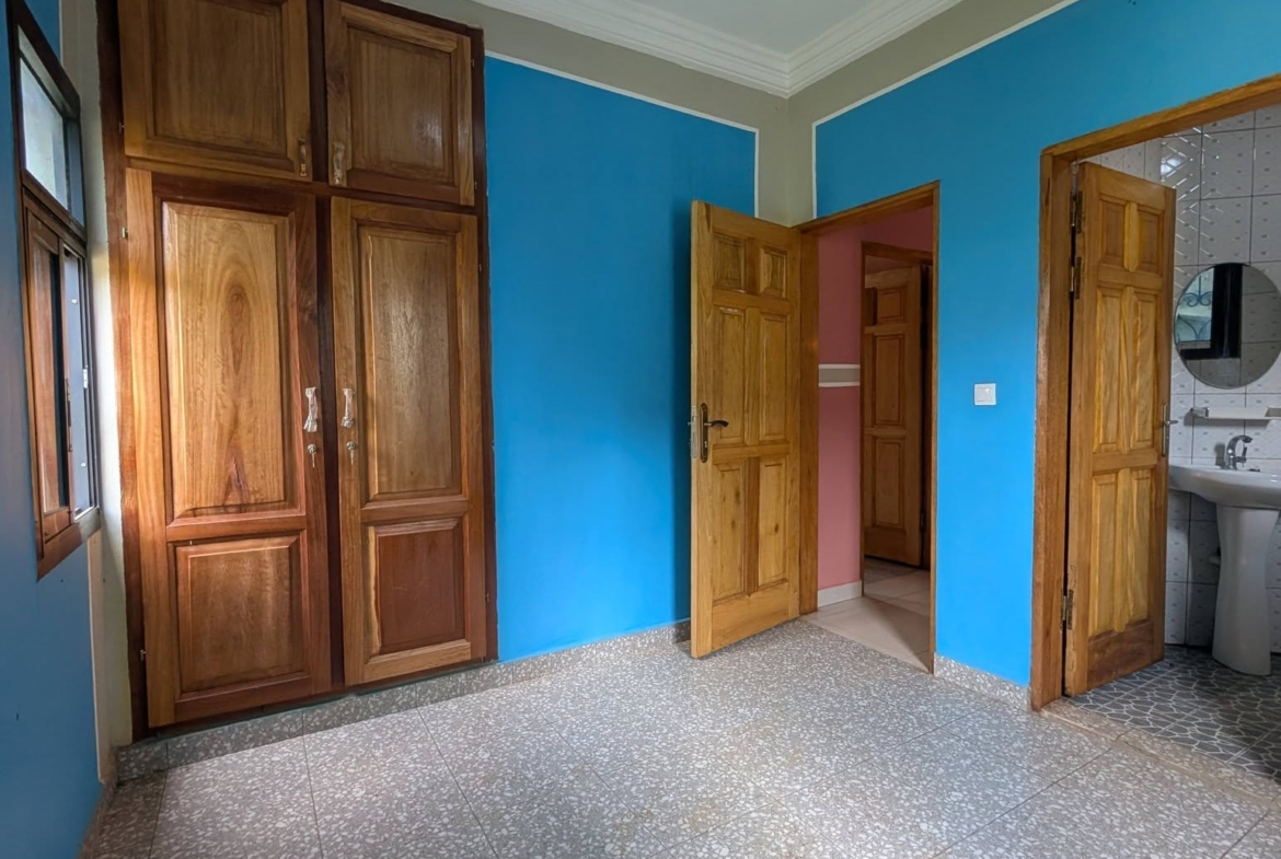 BEL APPARTEMENT À LOUER À YAOUNDÉ ODZA TERMINUS