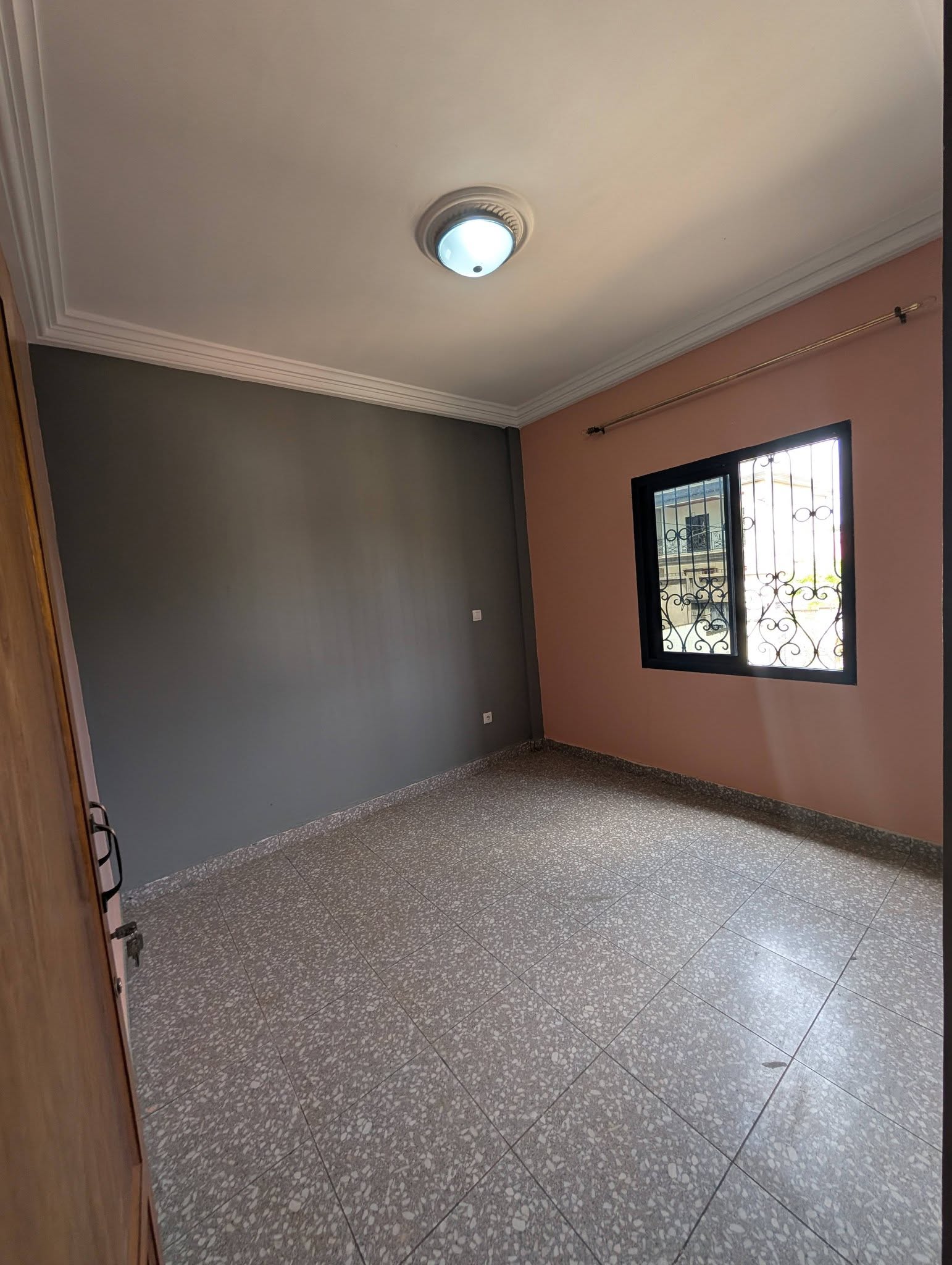 BEL APPARTEMENT À LOUER À YAOUNDÉ ODZA TERMINUS