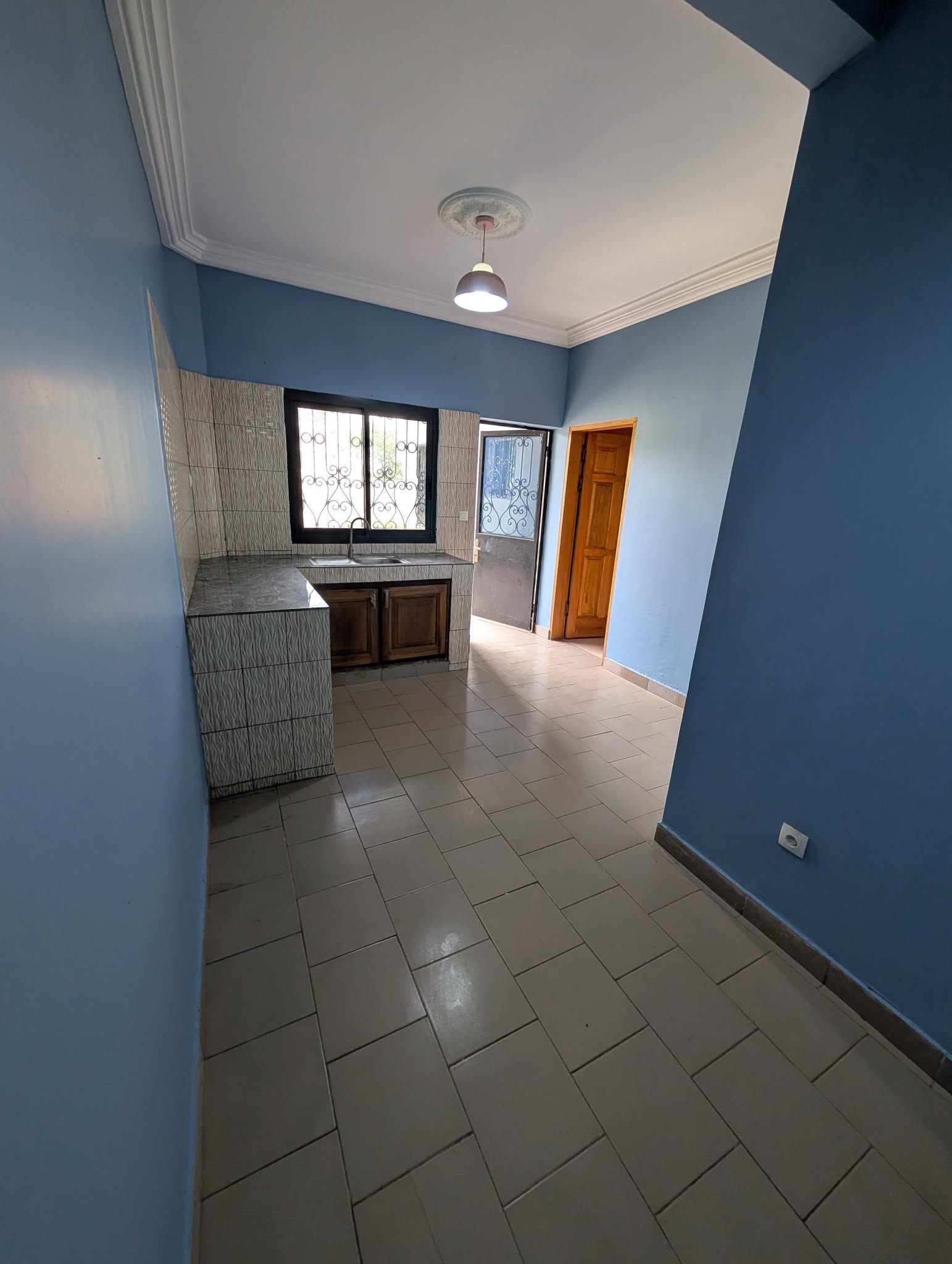 BEL APPARTEMENT À LOUER À YAOUNDÉ ODZA TERMINUS