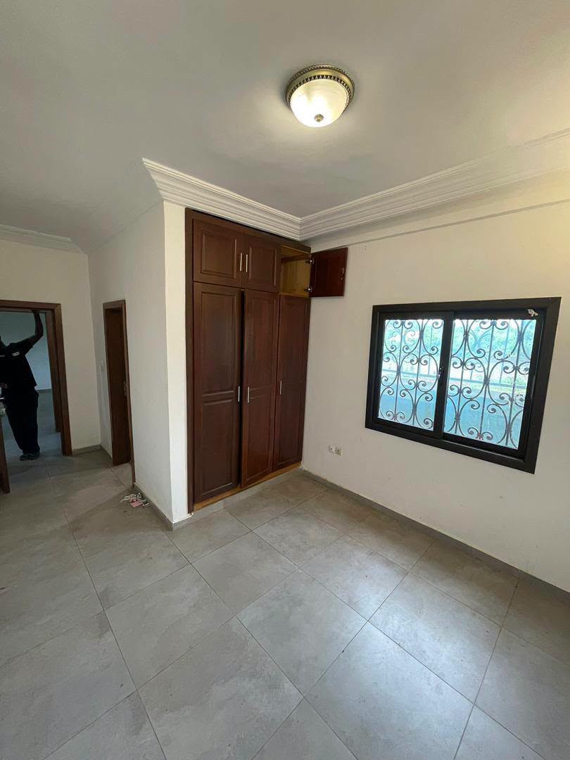 PIL_appart_messame_161026_chb1 Magnifique appartement 3 chambres à louer à Messamendongo