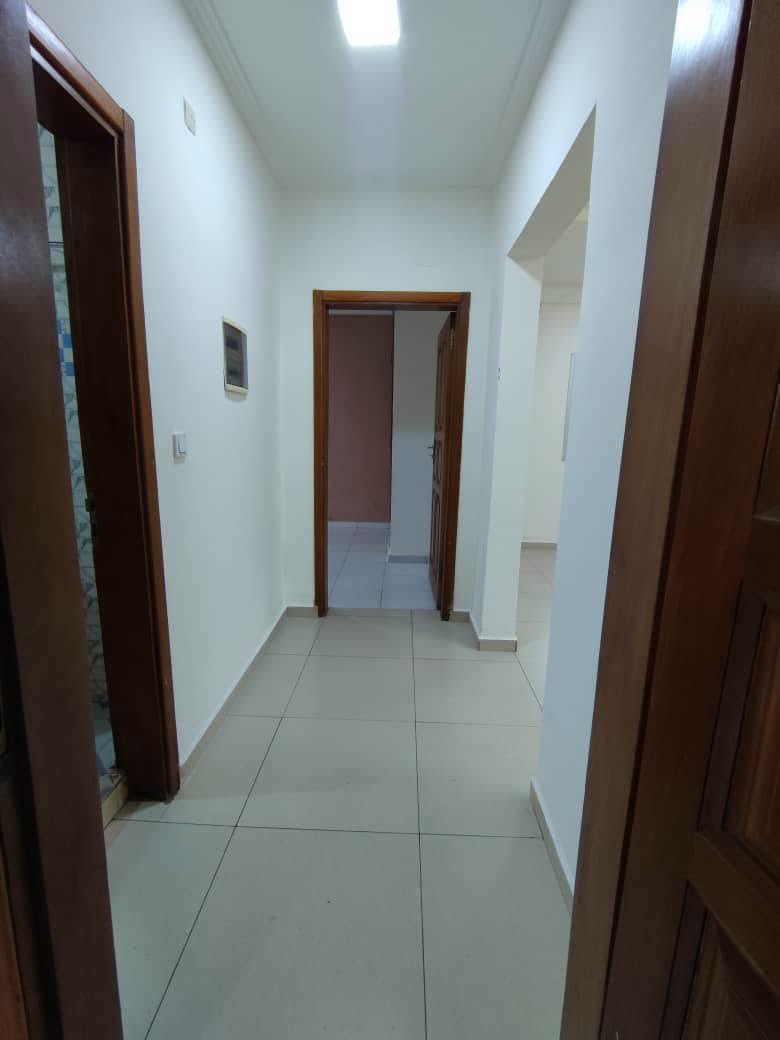 Yaoundé Ngousso appartement 2 chambres 180000 fcfa
