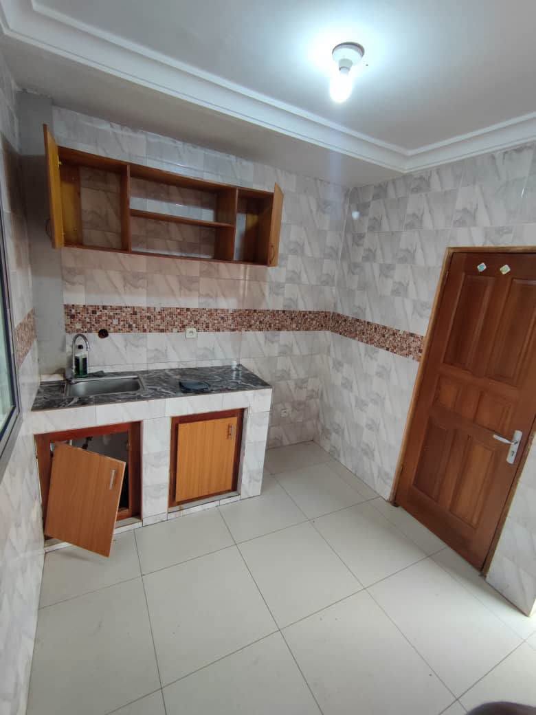Yaoundé Ngousso appartement 2 chambres 180000 fcfa