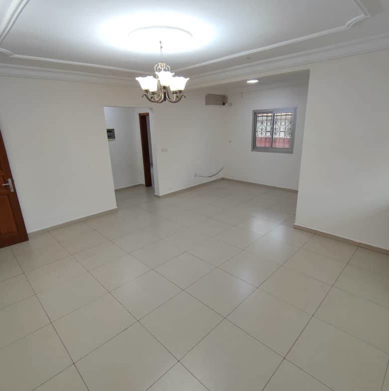 Yaoundé Ngousso appartement 2 chambres 180000 fcfa