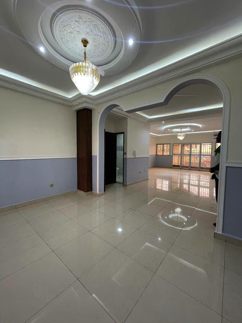 Grand appartement VIP 3 chambres Odza Auberge bleue