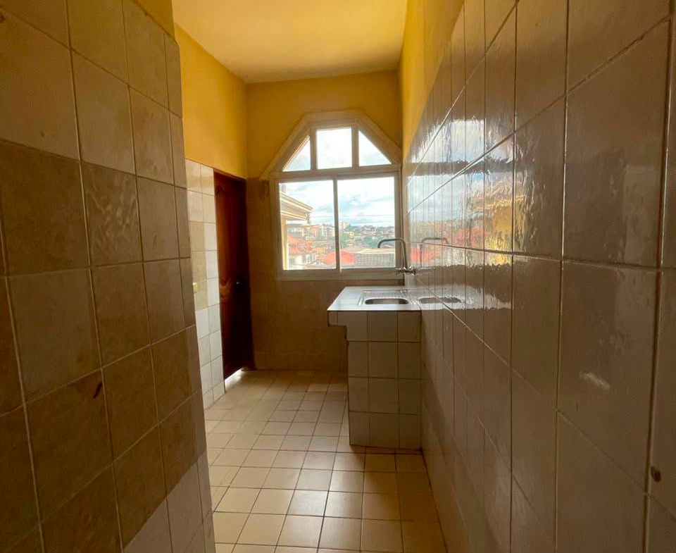 APPARTEMENT MODERNE OMNISPORT YAOUNDÉ 200000FCFA