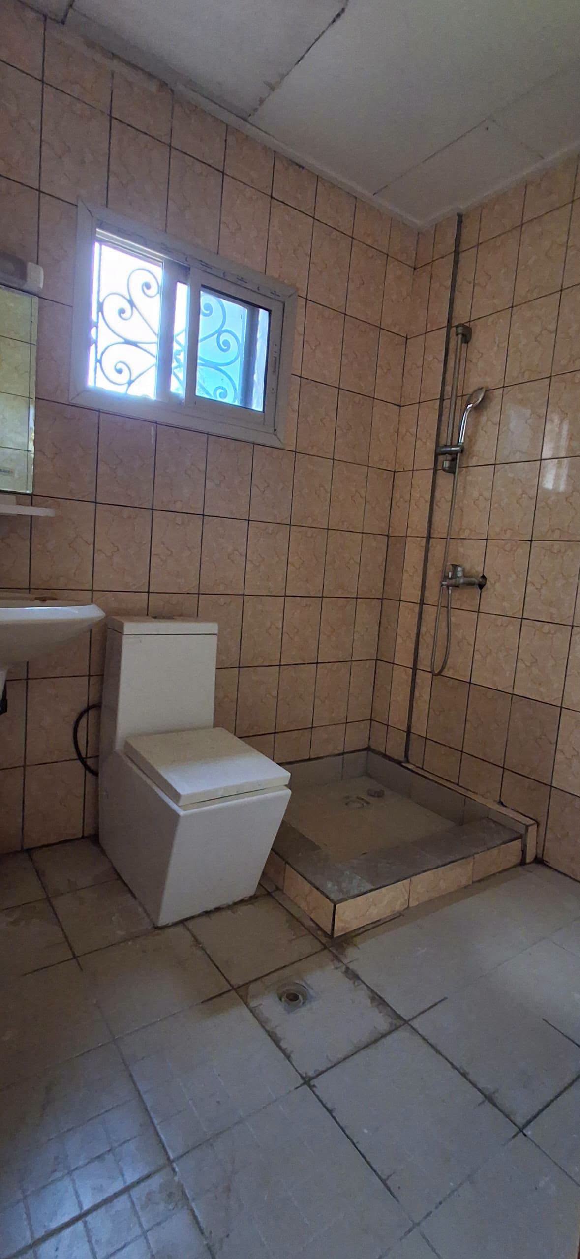 APPARTEMENT MODERNE À LOUER À TITI GARAGE, YAOUNDÉ 200000 FCFA