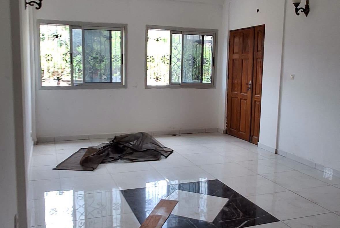 APPARTEMENT MODERNE À LOUER À TITI GARAGE, YAOUNDÉ 200000 FCFA