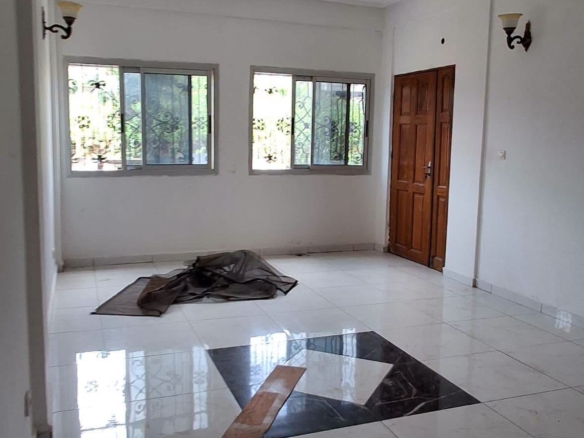 APPARTEMENT MODERNE À LOUER À TITI GARAGE, YAOUNDÉ 200000 FCFA