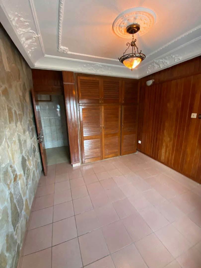 Studio VIP Climatisé à Louer à Yaoundé Bastos 150000 fcfa