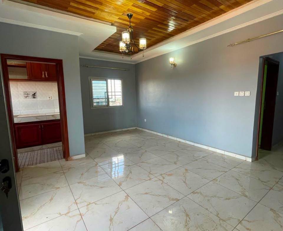 STUDIO MODERNE À LOUER À NKOLMESSENG YAOUNDÉ