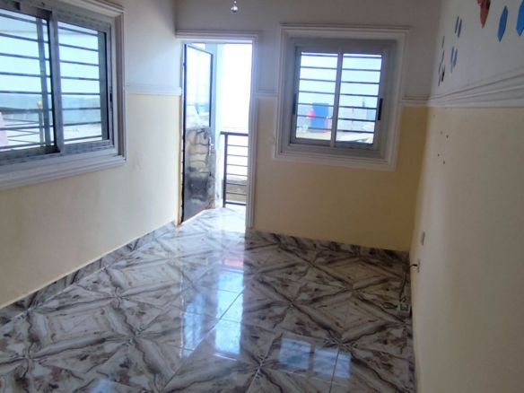 Joli Studio moderne à louer à Ebolowa quartier Bilon 50000 FCFA