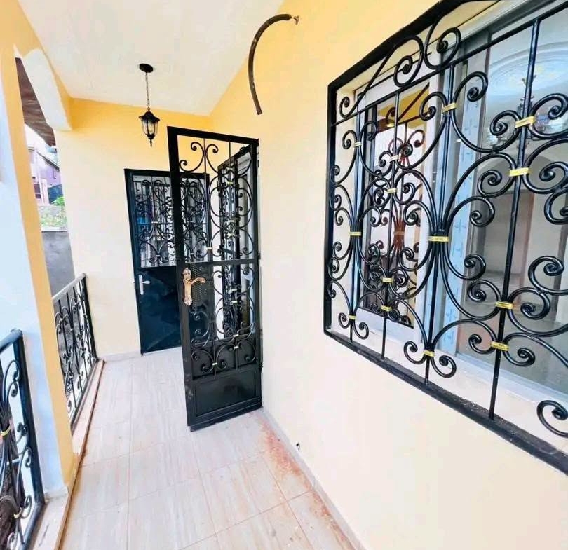 Appartement neuf haut standing 2 chambres Emana 135 000 FCFA
