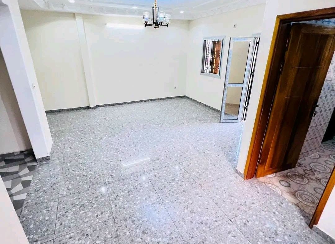 Appartement neuf haut standing 2 chambres Emana 135 000 FCFA