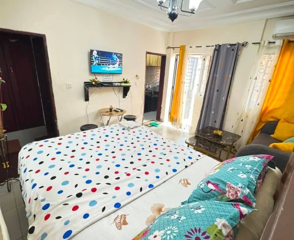 Chambre meublée climatisée Yaoundé Odza brigade 15000 fcfa