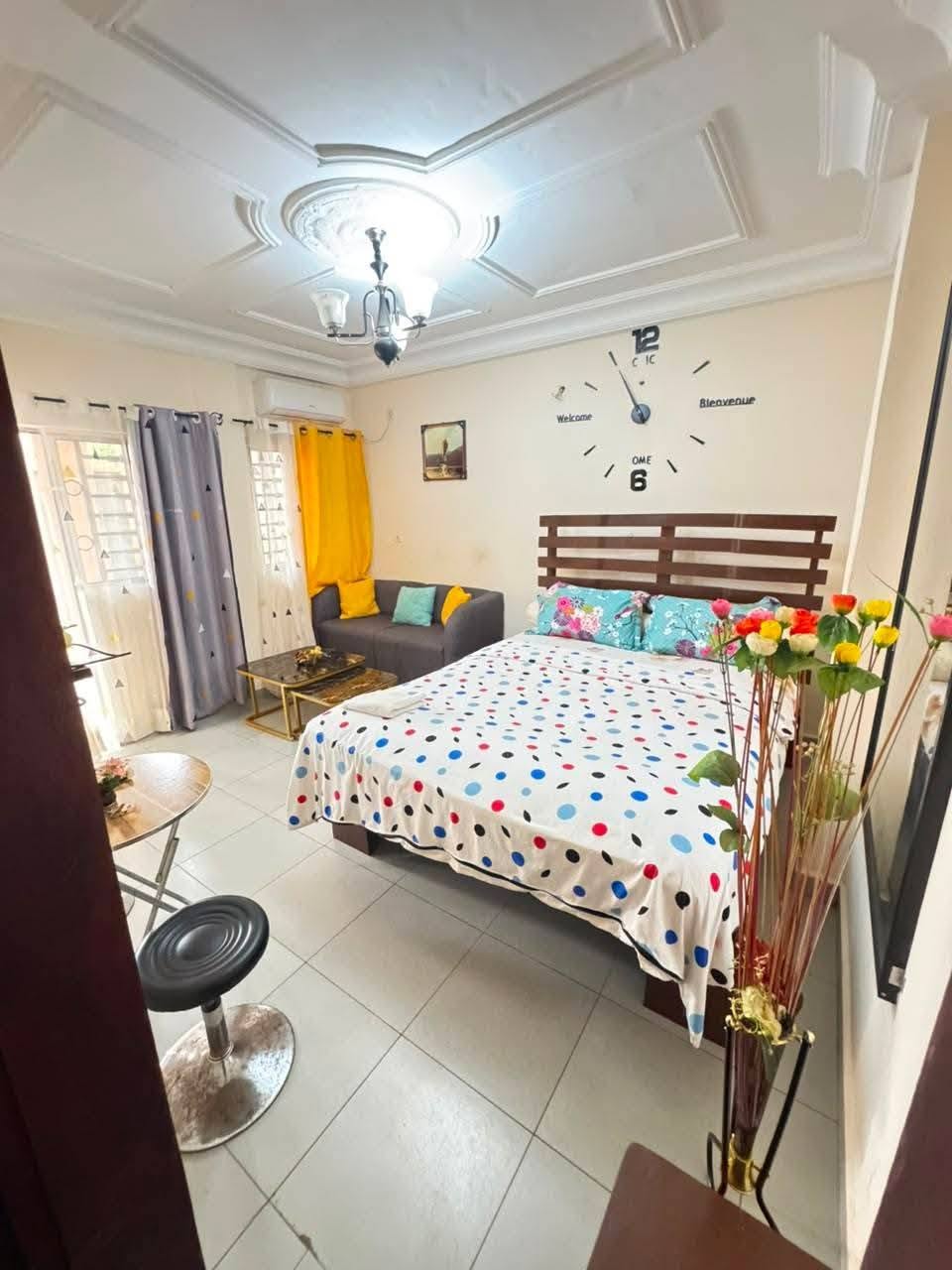 SHLM_chambre_odza_311026_ch5 Chambre meublée climatisée Yaoundé Odza brigade 15000 fcfa