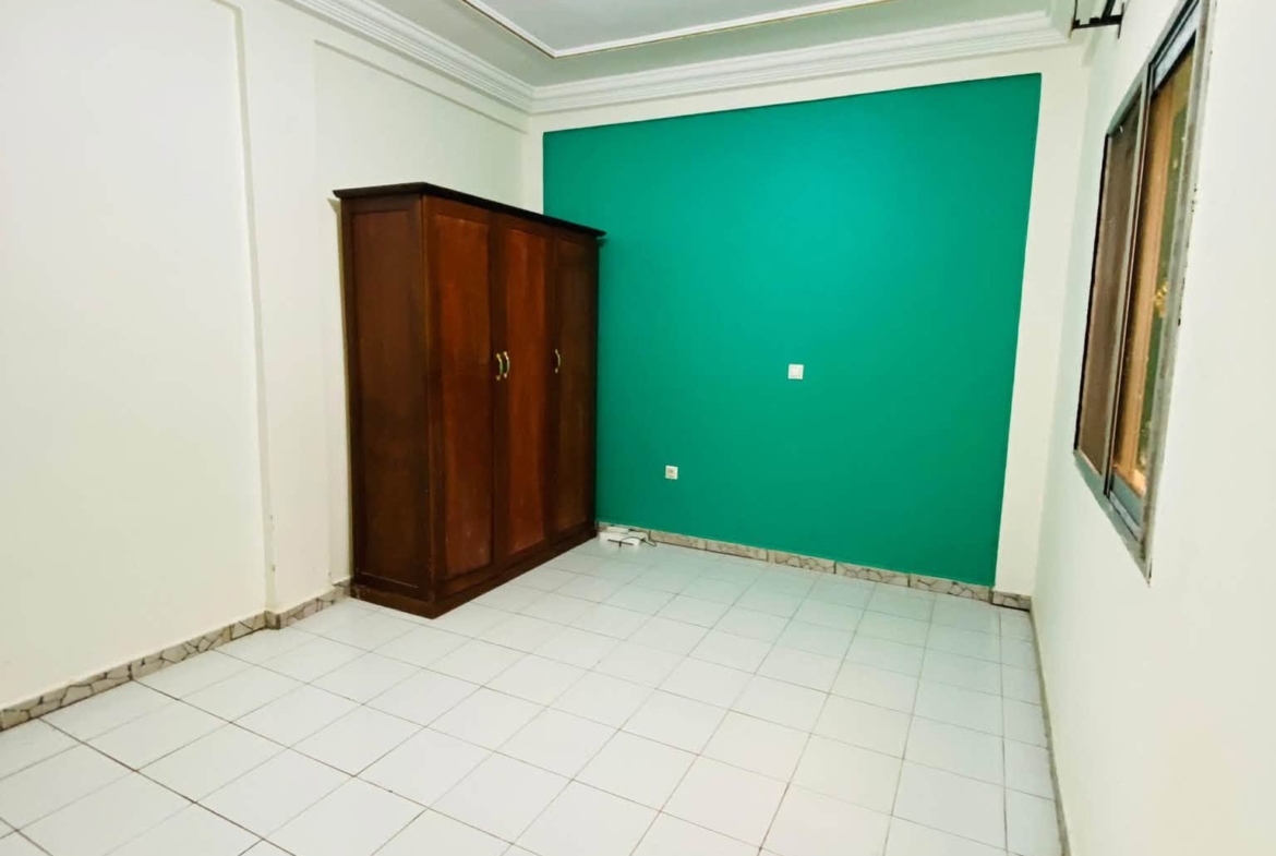 Chic appartement moderne 2 chambres Simbock Carrefour Ebanda
