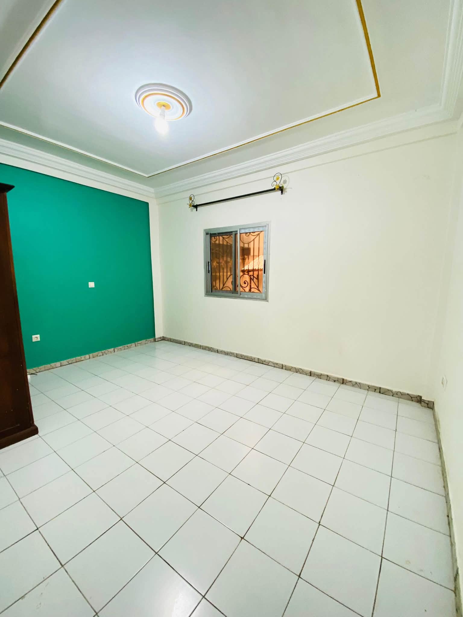 Chic appartement moderne 2 chambres Simbock Carrefour Ebanda