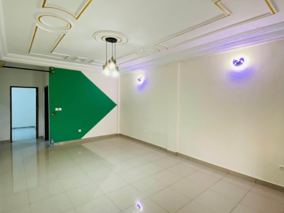 Chic appartement moderne 2 chambres Simbock Carrefour Ebanda
