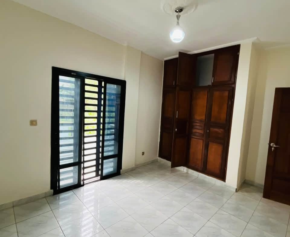 APPARTEMENT DE HAUT STANDING YAOUNDE MVAN