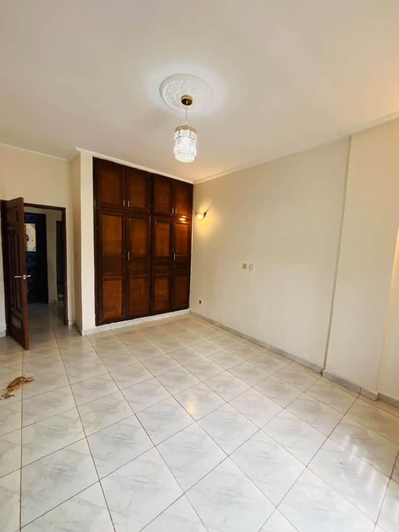 APPARTEMENT DE HAUT STANDING YAOUNDE MVAN