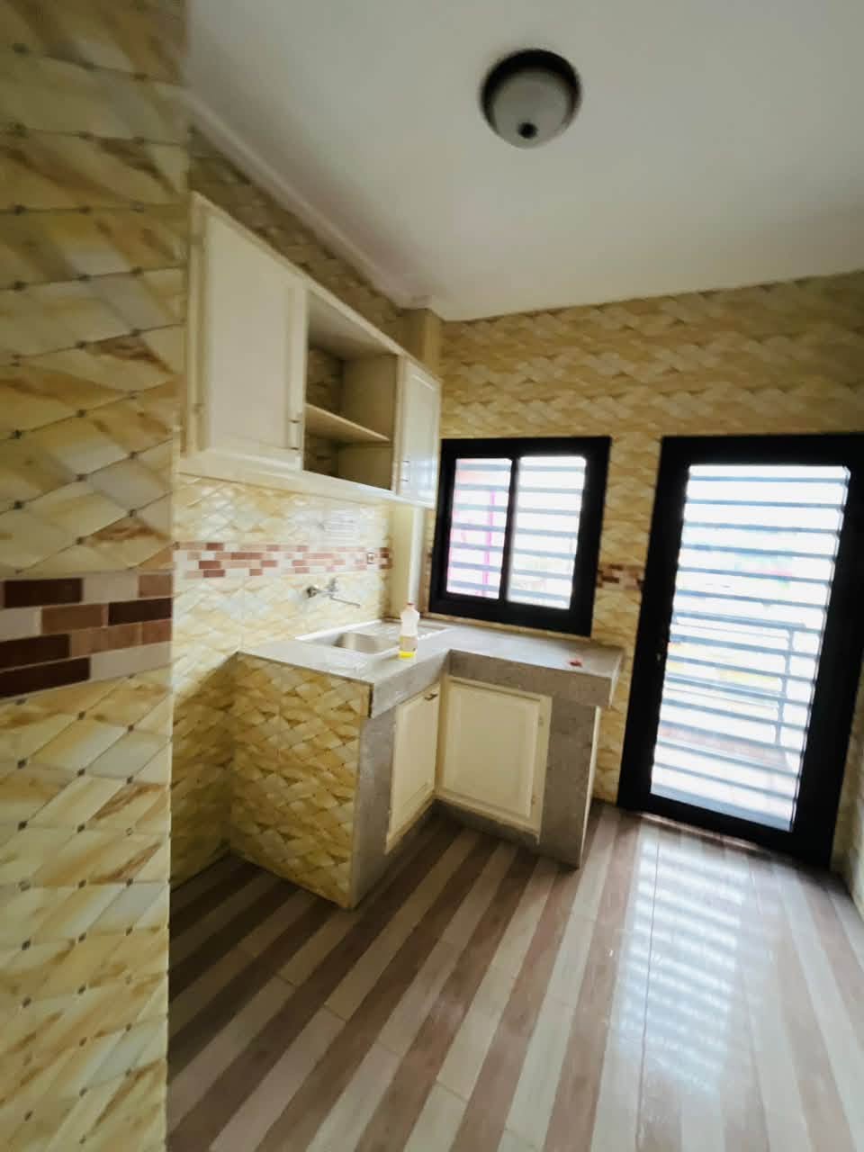 APPARTEMENT DE HAUT STANDING YAOUNDE MVAN