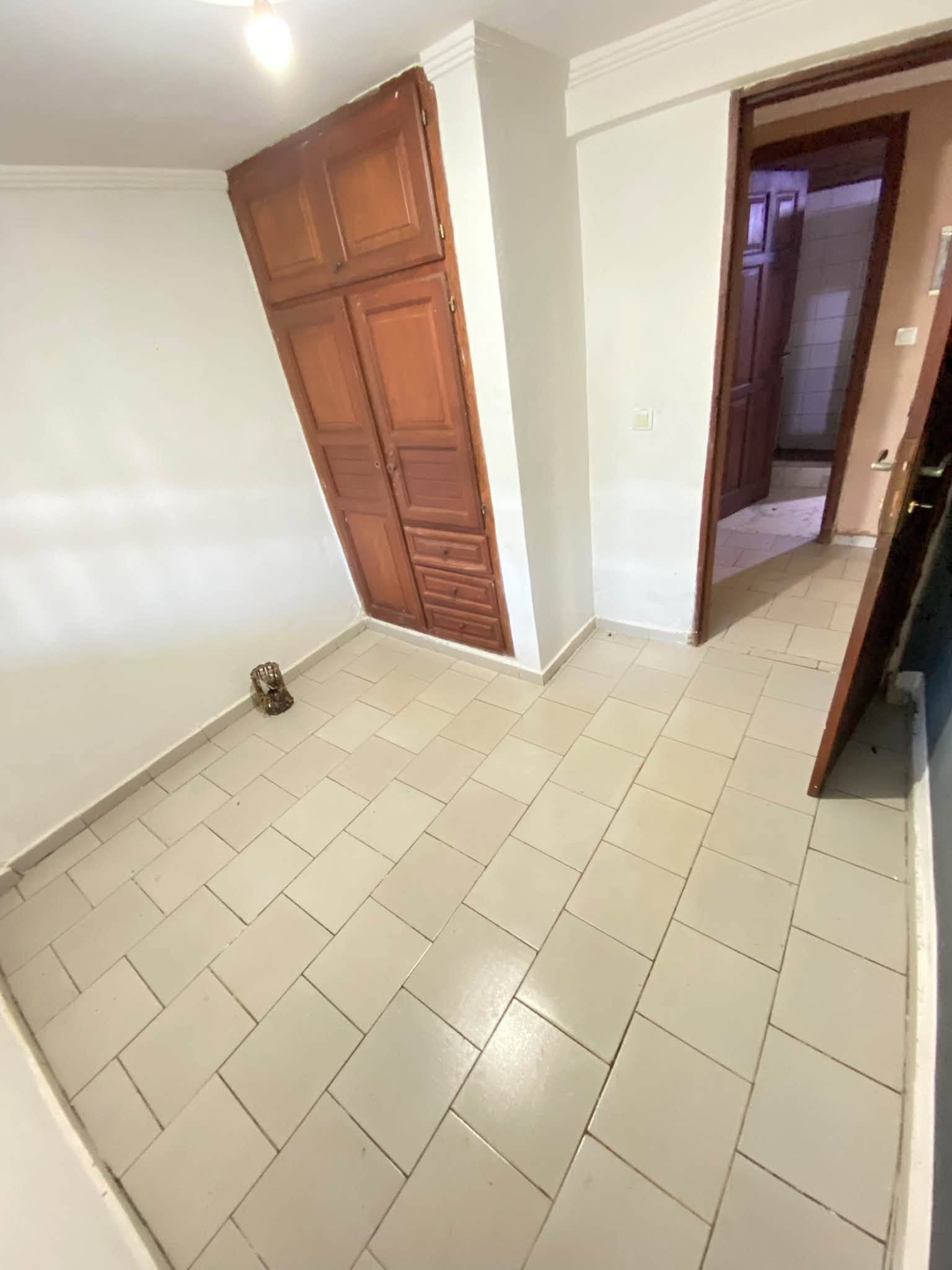 Appartement moderne à louer Nkolbisson Dagobert