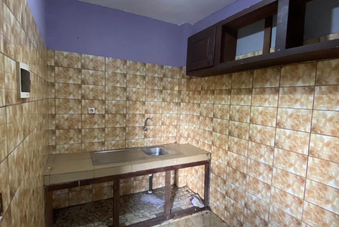 APPARTEMENT MODERNE À LOUER À NOMAYOS 90000 FCFA