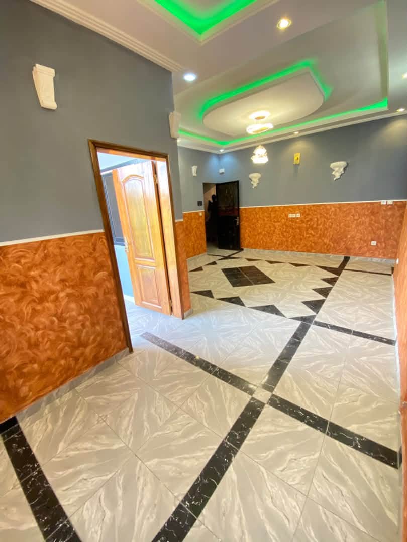 YNNCK_appart_tsimi_211026_sln1 Appartement moderne haut standing carrefour Tsimi 150000 fcfa