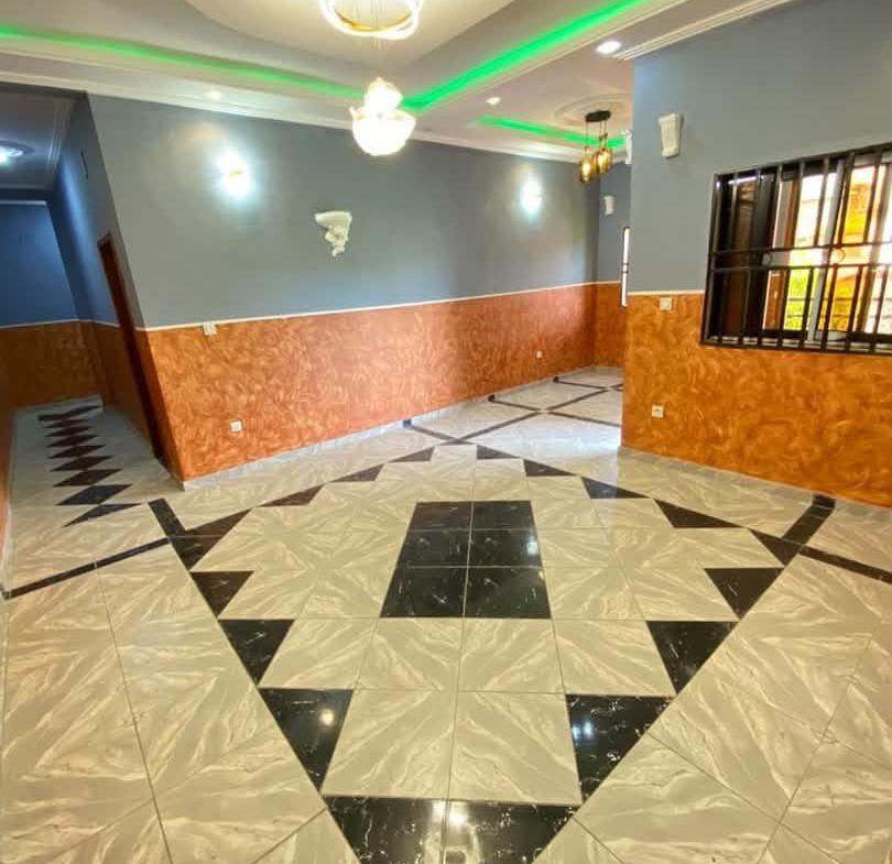 Appartement moderne haut standing carrefour Tsimi 150000 fcfa